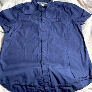 Kenneth Cole men’s XL navy blue short sleeve button-down shirt